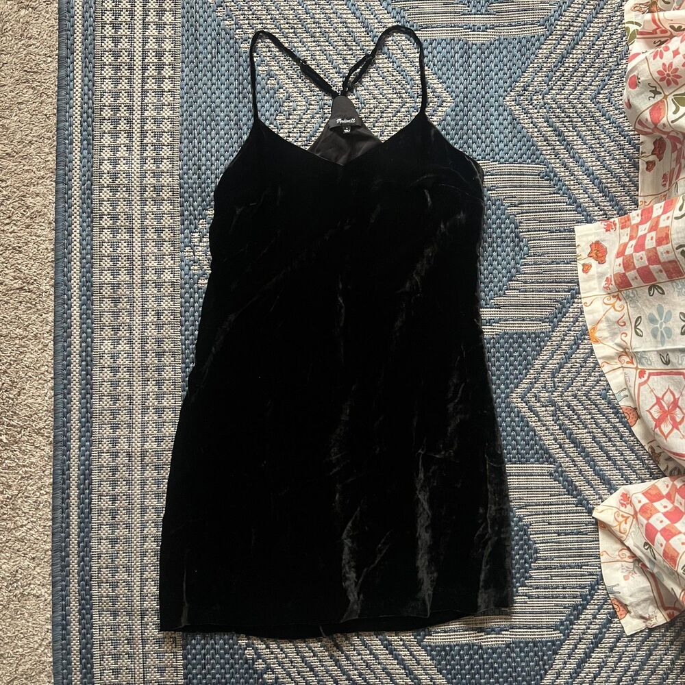 Velvet little black dress LBD Madewell 0 goth whimsygoth witchy adjustable strap